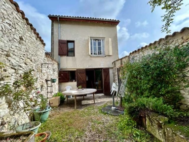 A charming 3 bedroomed house for sale in a sought-after village with all amenities in hand. for sale for 155,000&euro; in Lot-et-Garonne, Aquitaine