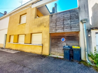 Central Town Living with Rare Garage & Private Terrace for sale for 181,900&euro; in Lot-et-Garonne, Aquitaine