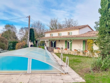 Charming 4 bedroom stone property on 2 Hectares of land with pool & equestrian facilities for sale for 383,250&euro; in Lot-et-Garonne, Aquitaine
