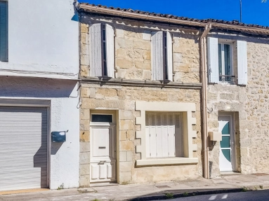 2 Bedroom(s) - 2 Bathroom(s) - 130m² land for sale in Lot-et-Garonne, Aquitaine, France - FrenchPropertyPortal.com Charming 2-bedroom townhouse with private garden, walking distance to a Bastide village! for sale for 77,000€ in Lot-et-Garonne, Aquitaine