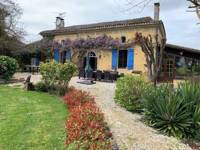 13 Bedroom(s) - 6 Bathroom(s) - 48,000m² land for sale in Lot-et-Garonne, Aquitaine, France - FrenchPropertyPortal.com Exceptional Stone Property with 4-Bed Home, 4 Gîtes & Pools for sale for 710,000€ in Lot-et-Garonne, Aquitaine