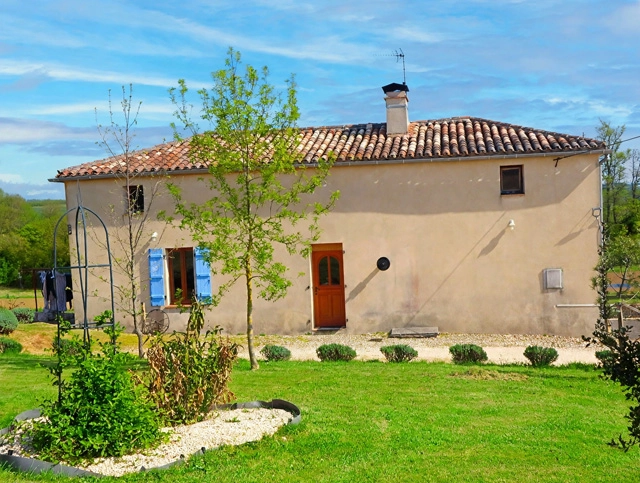 4 Bedroom(s) - 1 Bathroom(s) - 2,500m² land for sale in Lot-et-Garonne, Aquitaine, France - FrenchPropertyPortal.com Peaceful Country Retreat with Exceptional Views near Monbahus for sale for 265,000€ in Lot-et-Garonne, Aquitaine