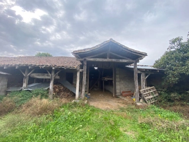 3,000m² land for sale in Lot-et-Garonne, Aquitaine, France - FrenchPropertyPortal.com A stone barn in need of complete renovation in the countryside with views and close to a bastide market town. for sale for 77,000€ in Lot-et-Garonne, Aquitaine