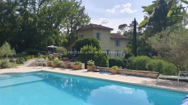 4 Bedroom(s) - 12,750m² land for sale in Var, Provence-Alpes-Côte-d\'Azur, France - FrenchPropertyPortal.com UNDER OFFER for sale for 695,000€ in Var, Provence-Alpes-Côte-d\'Azur