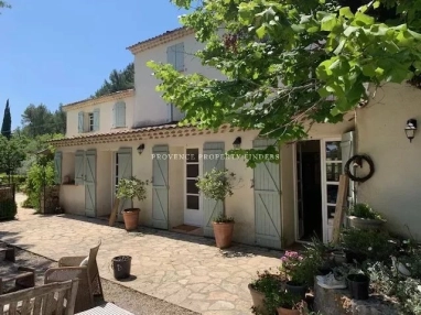 Exclusive, Family country house in the Provence, Flayosc. for sale for 950,000&euro; in Var, Provence-Alpes-Côte-d\'Azur