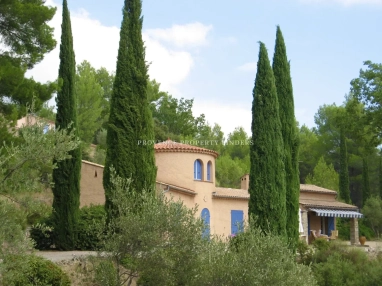UNDER OFFER for sale for 550,000&euro; in Var, Provence-Alpes-Côte-d\'Azur