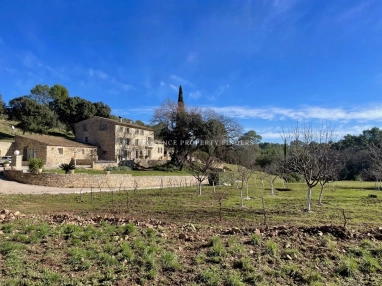 4 Bedroom(s) - 0 m² land for sale in Var, Provence-Alpes-Côte-d\'Azur, France - FrenchPropertyPortal.com Bastide 18th Century luxurious Property, 30ha. 400 m² living space. for sale for 3,650,000€ in Var, Provence-Alpes-Côte-d\'Azur