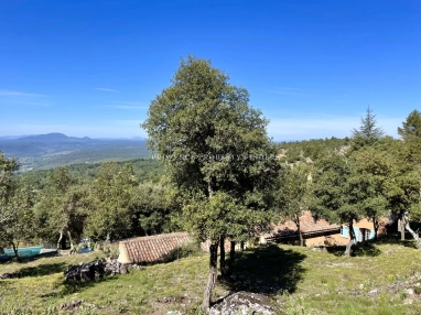 5 Bedroom(s) - 0 m² land for sale in Var, Provence-Alpes-Côte-d\'Azur, France - FrenchPropertyPortal.com Tourtour, villa with spectaculair view! Individual apartment for sale for 685,000€ in Var, Provence-Alpes-Côte-d\'Azur