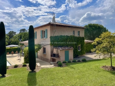 Tourtour,  a most charming villa and ready for you to move in. for sale for 699,000&euro; in Var, Provence-Alpes-Côte-d\'Azur