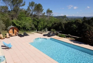 Charming Villa in Lorgues, quiet neighbourhood. for sale for 520,000&euro; in Var, Provence-Alpes-Côte-d\'Azur