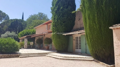 A Provençal Estate,  18th-Century Olive Mill for sale for 975,000&euro; in Var, Provence-Alpes-Côte-d\'Azur