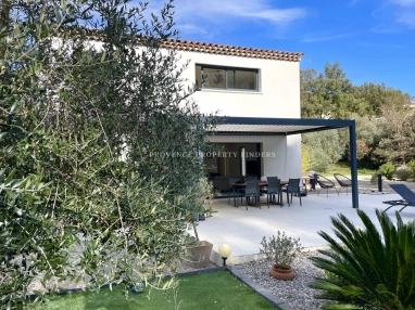 Modern Villa in the Provence, calm surroundings. for sale for 695,000&euro; in Var, Provence-Alpes-Côte-d\'Azur