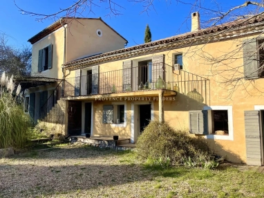 Beautifully Renovated Provençal Farmhouse with Pool on 1 Hectare. for sale for 875,000&euro; in Var, Provence-Alpes-Côte-d\'Azur