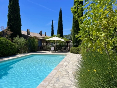 Panoramic Views & Provençal Charm for sale for 795,000&euro; in Var, Provence-Alpes-Côte-d\'Azur