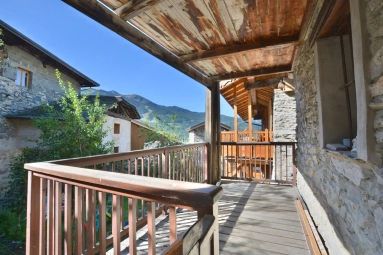 3 Bedroom(s) - 1 Bathroom(s) - 0 m² land for sale in Savoie, Rhône-Alpes, France - FrenchPropertyPortal.com For Sale - traditional village house - Bozel sector for sale for 469,000€ in Savoie, Rhône-Alpes