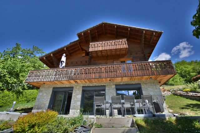 For sale - 5-bedroom chalet - Bozel centre for sale for 1,100,000&euro; in Savoie, Rhône-Alpes