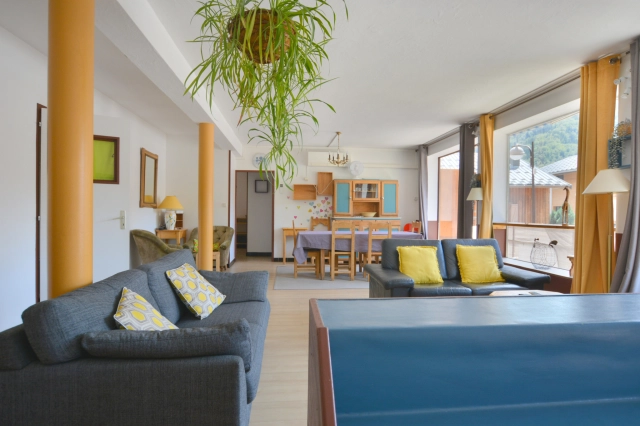 3 Bedroom(s) - 0 m² land for sale in Savoie, Rhône-Alpes, France - FrenchPropertyPortal.com For Sale - 3-bed apartment - Bozel for sale for 470,000€ in Savoie, Rhône-Alpes