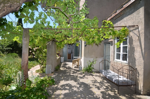 Beautiful village house with garden and views for sale for 190,000&euro; in Aude, Languedoc-Roussillon