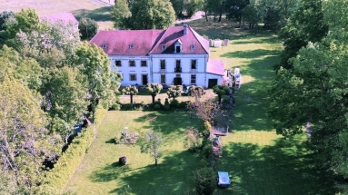 7 Bedroom(s) - 7 Bathroom(s) - 9,509m² land for sale in Dordogne, Aquitaine, France - FrenchPropertyPortal.com Exclusive living on a private island: Fully renovated watermill with swimming pool and a brand-new outdoor kitchen for sale for 534,500€ in Dordogne, Aquitaine