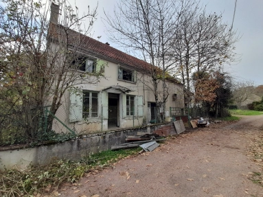 Detached house with potential for sale for 35,000&euro; in Nièvre, Burgundy
