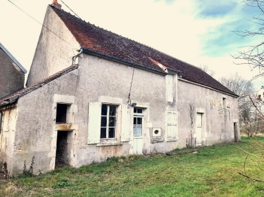 A fixer-upper on a 1,500 m² plot with fantastic views! for sale for 45,000&euro; in Nièvre, Burgundy