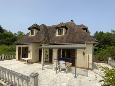 Charming Périgourdine home with spectacular panoramic views on 3,588 m²! for sale for 197,500&euro; in Dordogne, Aquitaine