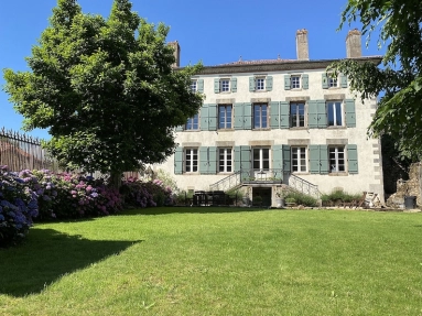 Stunning Maison de Maître (1776) – Historic Grandeur in the Green Heart of France for sale for 440,000&euro; in Haute-Vienne, Limousin