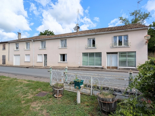 6 Bedroom(s) - 2 Bathroom(s) - 2,475m² land for sale in Charente, Poitou-Charentes, France - FrenchPropertyPortal.com GREAT POTENTIEL, SPACIOUS STONE VILLAGE HOUSE, SEPARATE LAND BORDERED STREAM & OUTBUILDINGS. for sale for 88,000€ in Charente, Poitou-Charentes