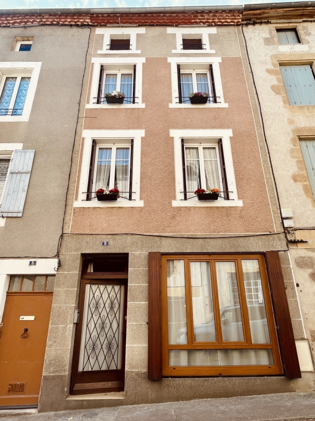 1 Bedroom(s) - 2 Bathroom(s) - 0 m² land for sale in Charente, Poitou-Charentes, France - FrenchPropertyPortal.com TOWNHOUSE IN NEED OF RENOVATION WITH SEPARATE GARAGE for sale for 69,400€ in Charente, Poitou-Charentes