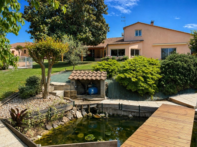 Exceptional contemporary property on the banks of the lot - sainte-livrade area for sale for 459,000&euro; in Lot-et-Garonne, Aquitaine