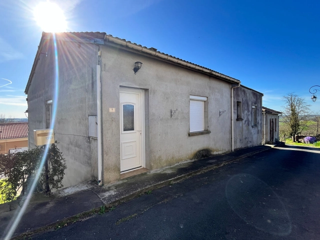 0 m² land for sale in Lot-et-Garonne, Aquitaine, France - FrenchPropertyPortal.com Village house with constructible land and outbuildings for sale for 84,000€ in Lot-et-Garonne, Aquitaine