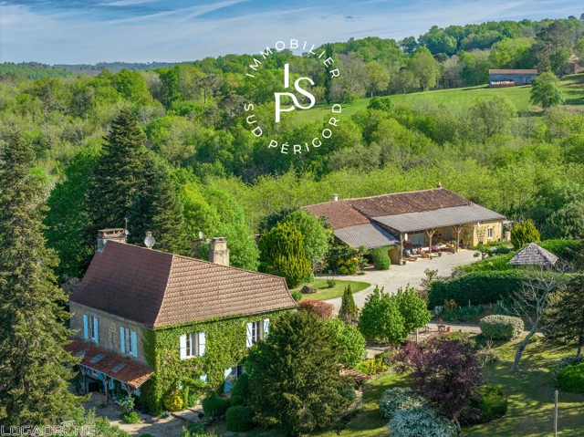 Manoir with 3 gîtes and 2 swimming pools, villefranche du perigord for sale for 632,000&euro; in Dordogne, Aquitaine
