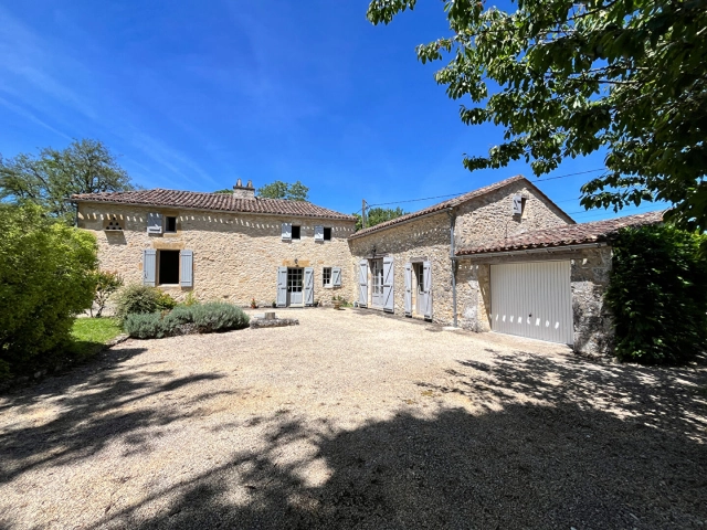 Stone house between monpazier and beaumont du perigord for sale for 213,000&euro; in Dordogne, Aquitaine