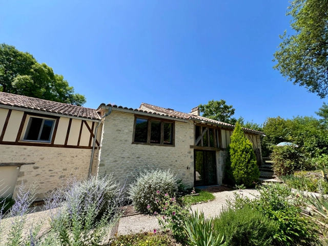 0 m² land for sale in Lot-et-Garonne, Aquitaine, France - FrenchPropertyPortal.com Renovated stone house near villeréal for sale for 527,000€ in Lot-et-Garonne, Aquitaine