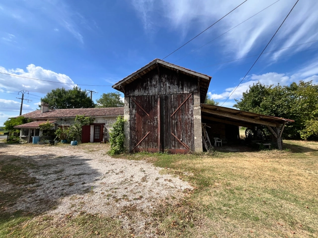 Stone house to restore near villeréal for sale for 109,000&euro; in Lot-et-Garonne, Aquitaine