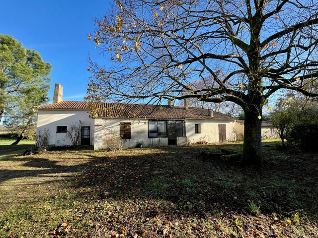 Together: house and outbuildings. for sale for 161,500&euro; in Lot-et-Garonne, Aquitaine