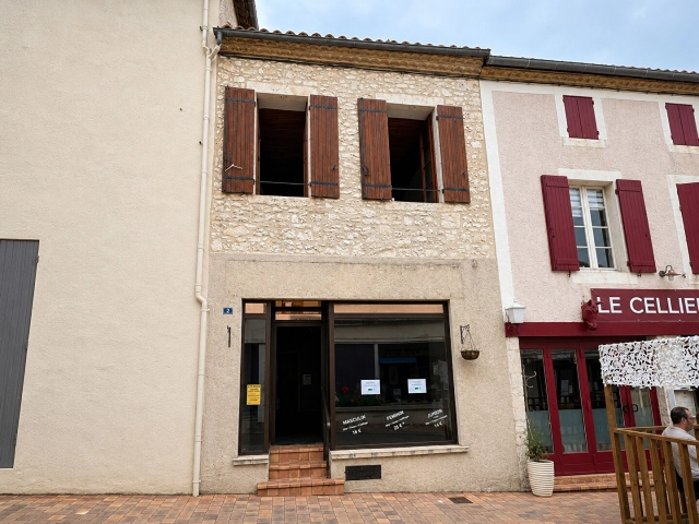 Building in the heart of castillonnés for sale for 89,000&euro; in Lot-et-Garonne, Aquitaine