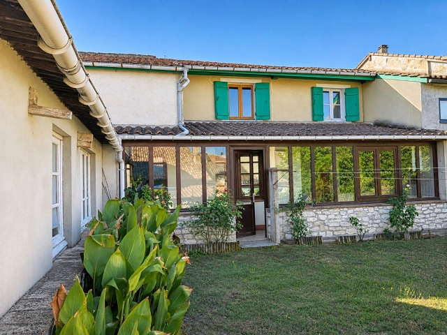 0 m² land for sale in Lot-et-Garonne, Aquitaine, France - FrenchPropertyPortal.com Village house with garden - centre of villeréal for sale for 194,000€ in Lot-et-Garonne, Aquitaine