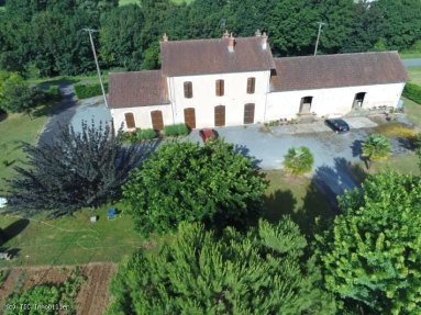 6 Bedroom(s) - 3 Bathroom(s) - 3,397m² land for sale in Charente, Poitou-Charentes, France - FrenchPropertyPortal.com Former Railway Station In One Of The Most Beautiful Villages In The Charente for sale for 297,800€ in Charente, Poitou-Charentes