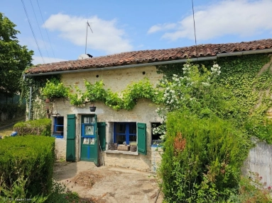 1 Bedroom(s) - 1 Bathroom(s) - 3,044m² land for sale in Charente, Poitou-Charentes, France - FrenchPropertyPortal.com Small Picturesque Country House with Outbuildings and Land for sale for 69,950€ in Charente, Poitou-Charentes