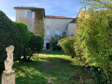 Magnificent 8 Bedroom Townhouse In Ruffec With Heated Swimming Pool for sale for 398,750&euro; in Charente, Poitou-Charentes