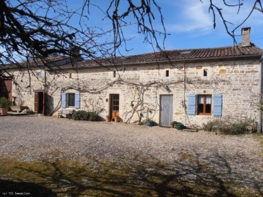 Traditional Detached Stone Farmhouse With A Pool for sale for 258,500&euro; in Deux-Sèvres, Poitou-Charentes