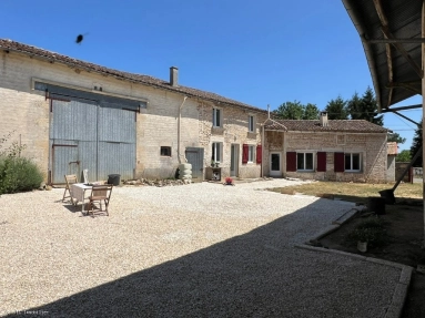 Charming Stone House with Outbuildings and Enclosed Courtyard  Near Sauzé-Vaussais for sale for 118,270&euro; in Deux-Sèvres, Poitou-Charentes
