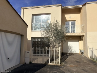 Stylish Town House in the Heart of Old Ruffec for sale for 169,950&euro; in Charente, Poitou-Charentes