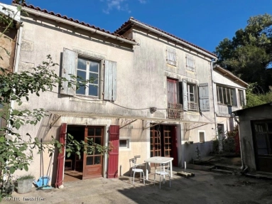 2 Bedroom(s) - 1 Bathroom(s) - 745m² land for sale in Charente, Poitou-Charentes, France - FrenchPropertyPortal.com 2 Bedroom House with Studio Near Verteuil-sur-Charente for sale for 75,260€ in Charente, Poitou-Charentes