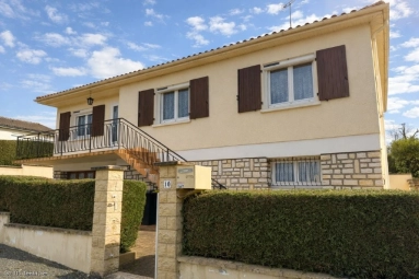 House with Basement in the Heart of Ruffec for sale for 148,925&euro; in Charente, Poitou-Charentes