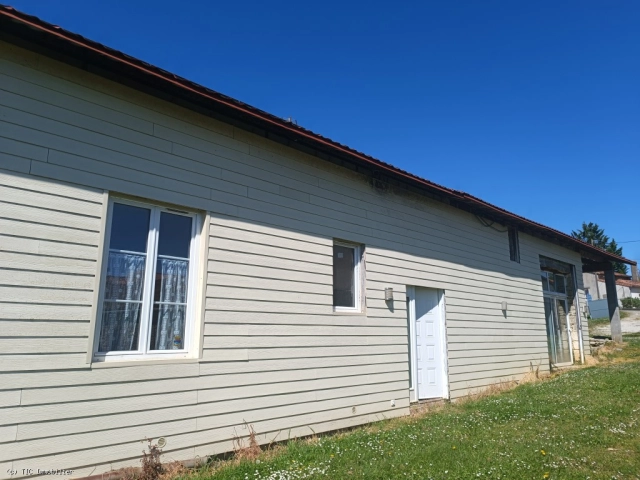 Partially Renovated Single-Storey Old Barn for sale for 129,000&euro; in Charente, Poitou-Charentes