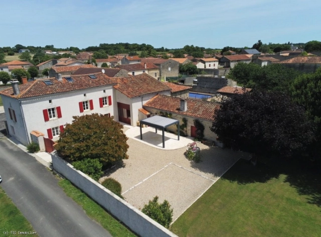 EXCEPTIONAL High-Quality 4 Bedroom Renovated Character House Near Aigre for sale for 249,950&euro; in Charente, Poitou-Charentes
