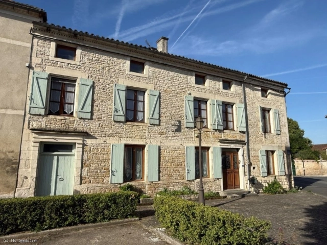 Charming 5-Bedroom Village House in Courcôme for sale for 191,480&euro; in Charente, Poitou-Charentes