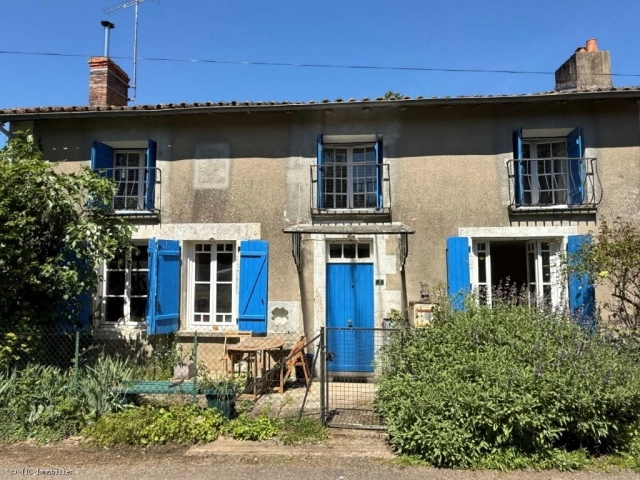 3 Bedroom(s) - 2 Bathroom(s) - 1,701m² land for sale in Charente, Poitou-Charentes, France - FrenchPropertyPortal.com Tranquility Guaranted For This 3 Bedroom Cottage in the Woods on 1701m² for sale for 91,395€ in Charente, Poitou-Charentes